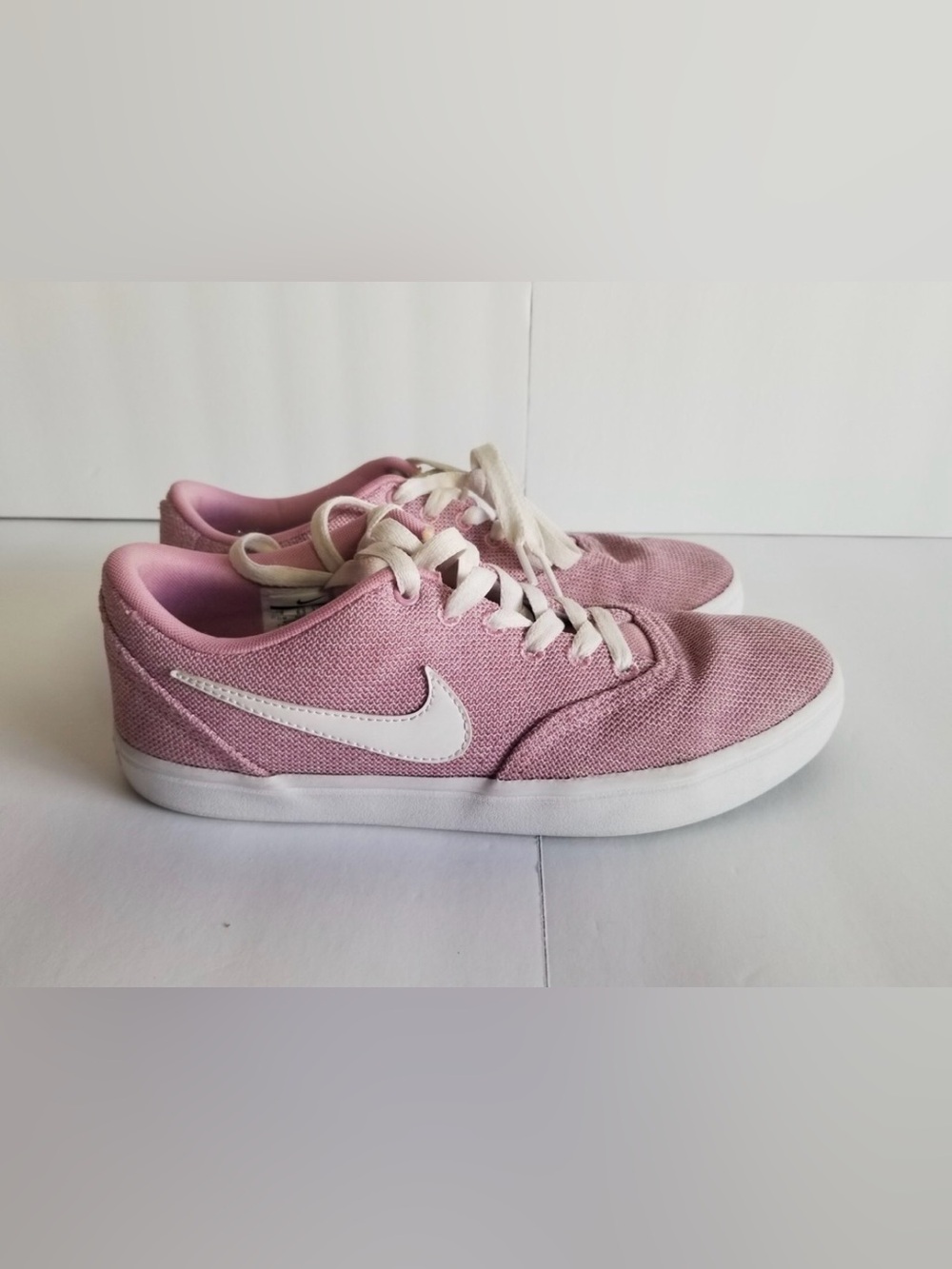 Nike SB Check Solar Elemental Pink Women’s Size 10.5 Skate Shoes Sneakers